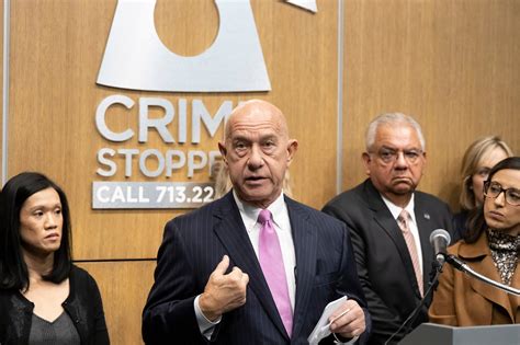 Promises to Scale Up Policing Stir Houston’s Mayoral Race | Bolts