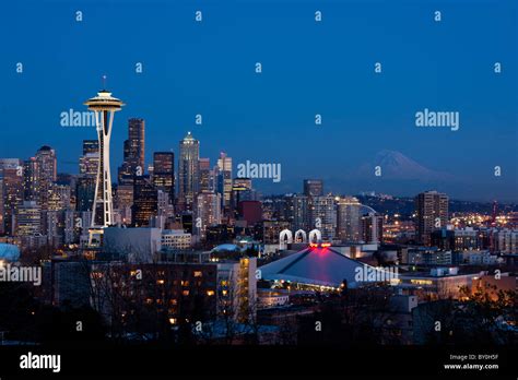 Seattle Skyline from Kerry Park Stock Photo - Alamy