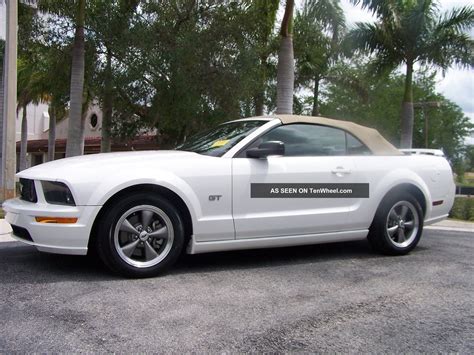 2005 Ford Mustang Gt Convertible Florida Car Serviced At Ford Dealer