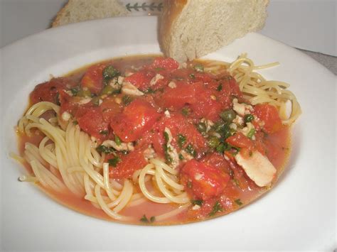 Got it, Cook it: Spaghetti with Red Clam Sauce & Capers