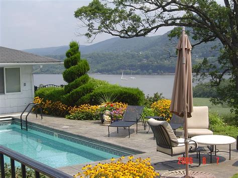 OVERLOOK ON HUDSON - B&B Reviews (Highland Falls, NY)