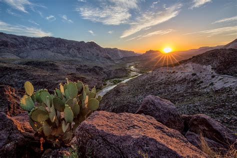 Rio Grande, Big Bend Ranch State Park in Texas. [OC] [5413x3610] : r/EarthPorn