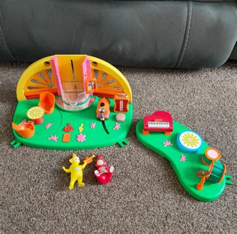 TELETUBBIES PLAYSET PLAYSETS Superdome And Band Stand Click Together £25.99 - PicClick UK