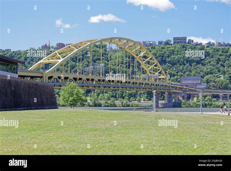 Fort Pitt Bridge carries Interstate 376 over the Monongahela River ...