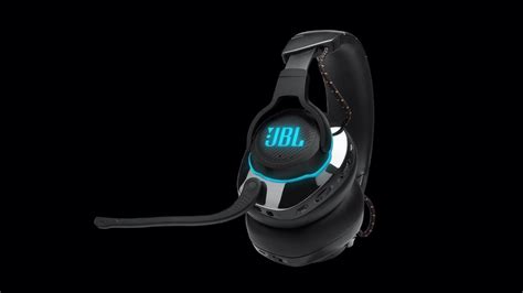 The JBL Quantum 800 Are Completely Immersive Headphones