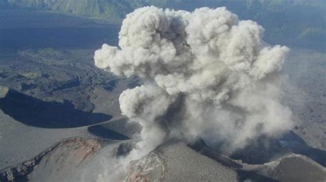 Mount Batur Eruption | Mountbatursunrsetrekking.com