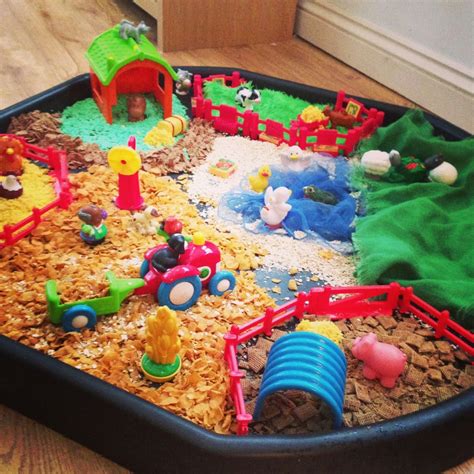 Pin by Claire Dale on Pre school activities | Tuff tray, Tuff spot, Eyfs activities