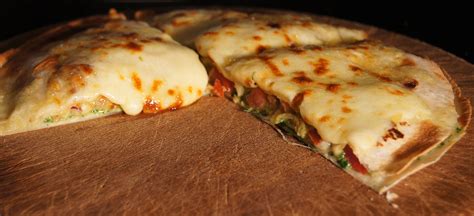 Spinach and Cheese Quesadillas - almost no cooking involved • Strands ...