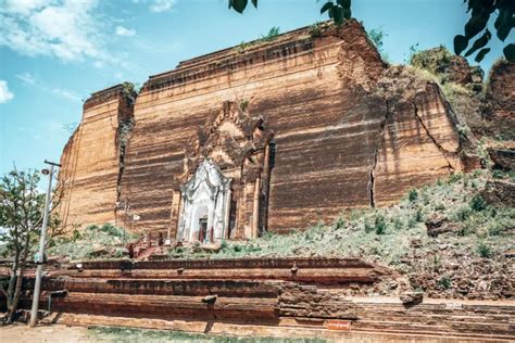 Iconic places and famous landmarks in Myanmar | The Travel Scribes