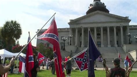 Group protests in support of Confederate flag