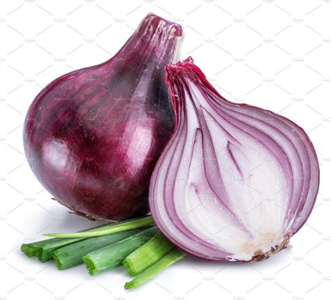 Red onion bulb and cross sections of | Onion bulbs, Onion, Red onion