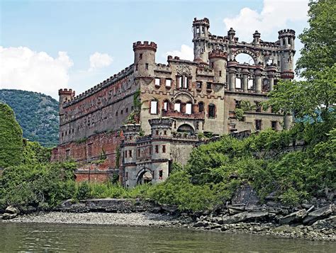 Bannerman Castle On Pollepel Island In The Hudson River New York Photograph by Brendan Reals