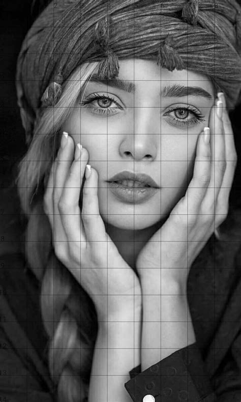 Pin by سجود اسمر on do.......dont | Art photography portrait, Portrait painting, Black and white ...