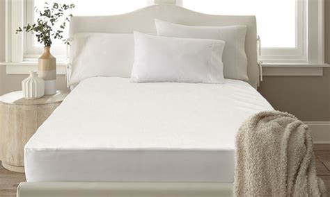 Thin Mattress Protector | Groupon