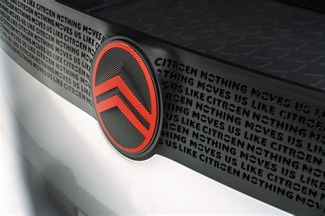 Citroen Oli Concept (2022) - picture 36 of 47