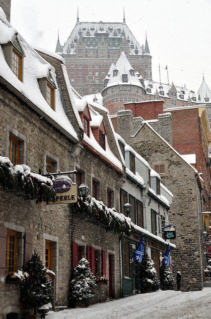 Quartier du Petit Champlain | Places, Places around the world, Pretty ...