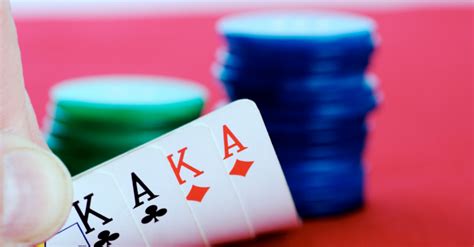 Omaha Hi-Lo Poker: Tips and Tricks You Must Know