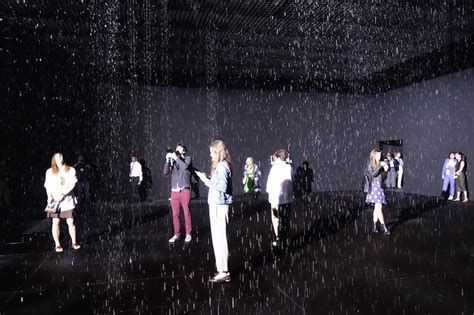 LACMA’s RAIN ROOM — EXTENDED THROUGH JULY 2016 | The Family Savvy