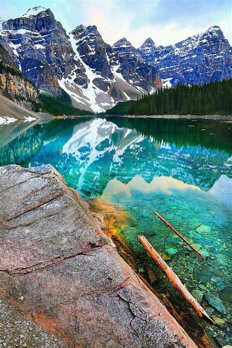 Stunning Moraine Lake Reflections,Canada : pics