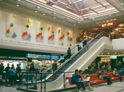 Vintage photos of malls in the '90s | Mall of america, Vintage mall ...