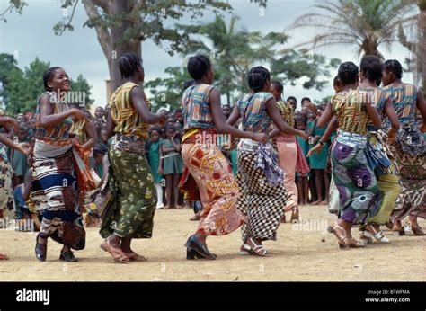 CONGO Central Africa Festivals Female dancers in traditional dress ...