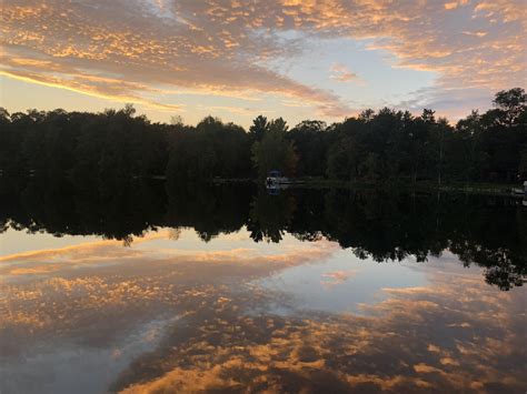 Silver Lake sunset last night : r/minnesota