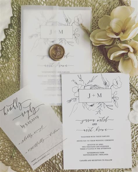 17 DIY Vellum Wedding Invitation Ideas You Can Do - weddingtopia