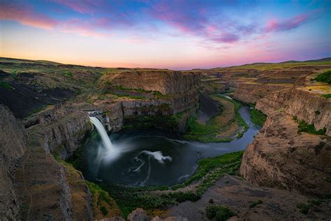 Palouse Falls | at sunrise | John N Hoang | Flickr