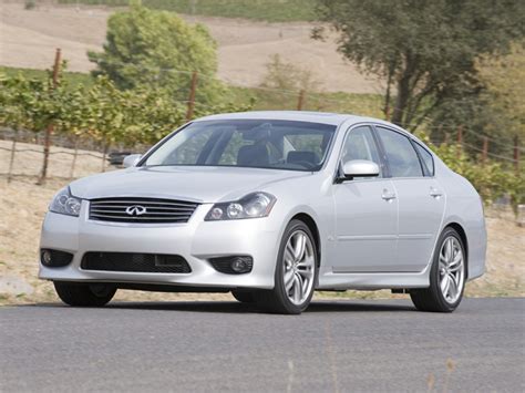 2010 INFINITI M35 Specs, Price, MPG & Reviews | Cars.com