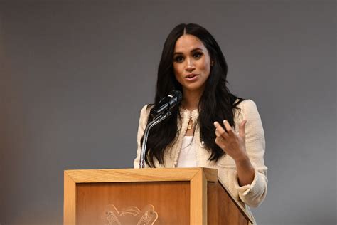 Meghan Markle Gives Speech on George Floyd Death & Black Lives Matter ...