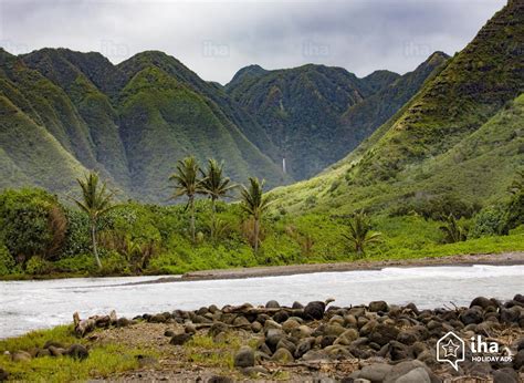 Molokai-View-of-mountains-in-molokai - The Maui Independent