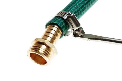 How to Repair Your Garden Hose - Greenwood Hardware - Greenwood Hardware