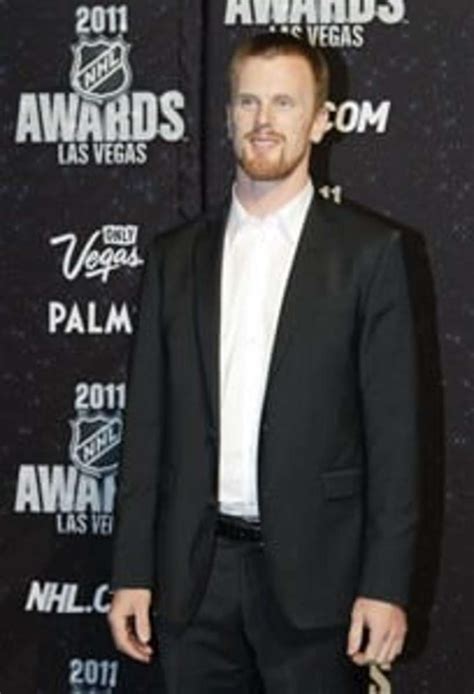 Daniel Sedin wins Lindsay Award, Kesler takes home Selke from NHL ...