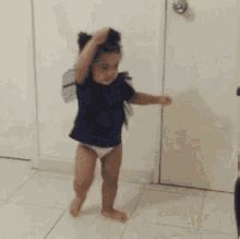 Dancing Dancingbaby GIF - Dancing Dancingbaby Cutebaby - Discover ...