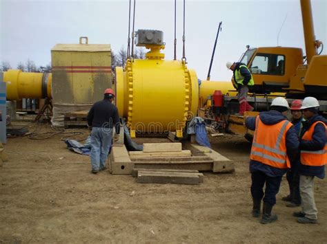 Construction of an Oil and Gas Pipeline. Editorial Stock Image - Image ...