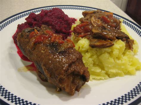 Recipe: Polish Beef Roulade or Zrazy Zawijane - Delishably