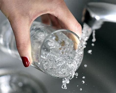 A pint of water every day is the key to losing weight, scientists say | The Independent | The ...