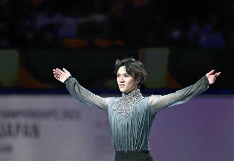 Shoma Uno Withdraws from World Team Trophy in Figure Skating with Ankle Injury - The Japan News