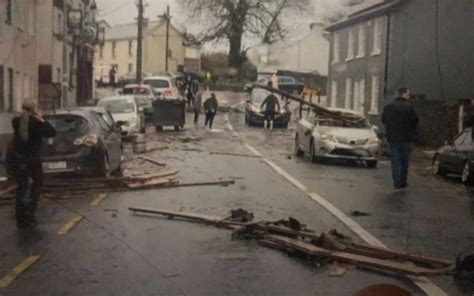 Tornado causes damage after sweeping through Leitrim Village