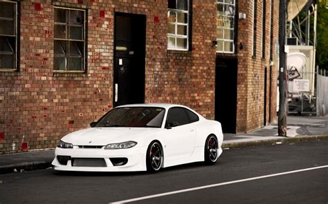 Nissan Silvia S15 HD Wallpaper: Sleek Style on the Streets