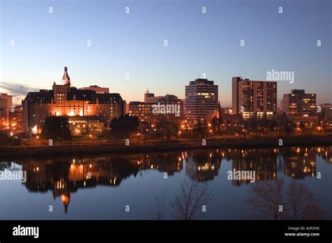 Canada, Saskatchewan, Saskatoon: City Skyline from the S Stock Photo: 6001871 - Alamy