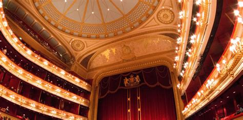 London's Royal Opera House reopens with Tchaikovsky's 'The Nutcracker ...