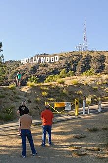 Hollywood Sign - Wikipedia