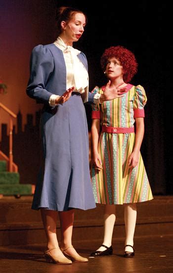 Theater Review: ‘Annie Warbucks’ cast charms | Arts & Entertainment ...