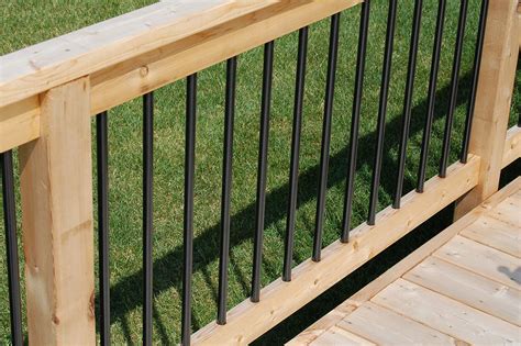 Benefits Offered by Aluminum Deck Railings