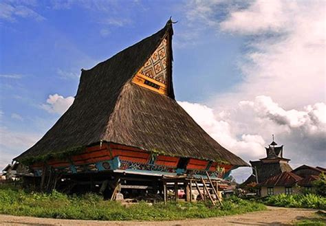 Inilah 10 Rumah Adat Sumatera Utara dari Berbagai Suku - Pariwisata Sumut