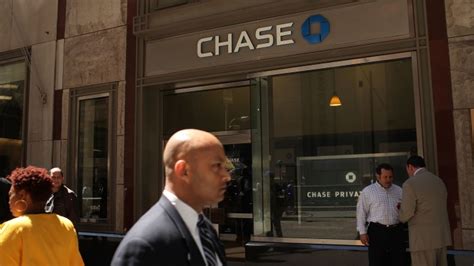 JPMorgan profits hit record as higher rates boost consumer bank