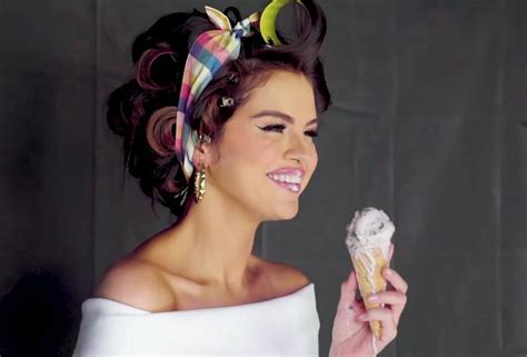 Selena Gomez ice cream | Mode femme, Femme, Mode