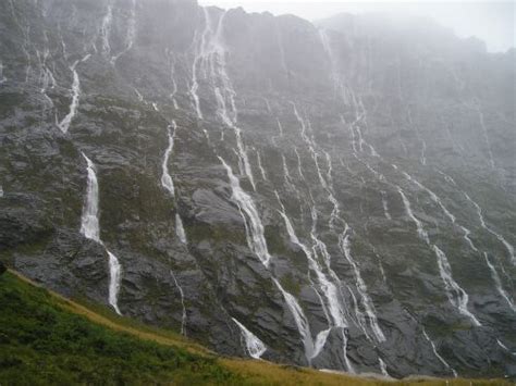 Waterfalls,new zealand,fiordland,south island,free pictures - free image from needpix.com