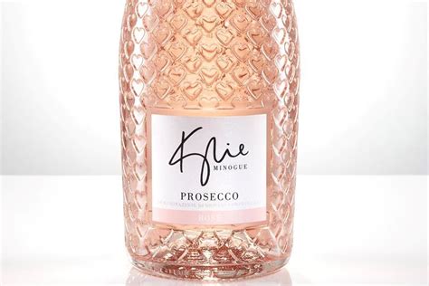 Kylie Minogue aggiunge il Prosecco Rosè alla sua gamma di vini